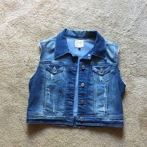 Distressed 90s vibe Crop Denim Vest